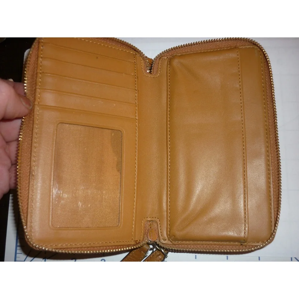 Vintage Coach Brown Pebbled Leather Phone Zip Around Wallet - Picture 4 of 10